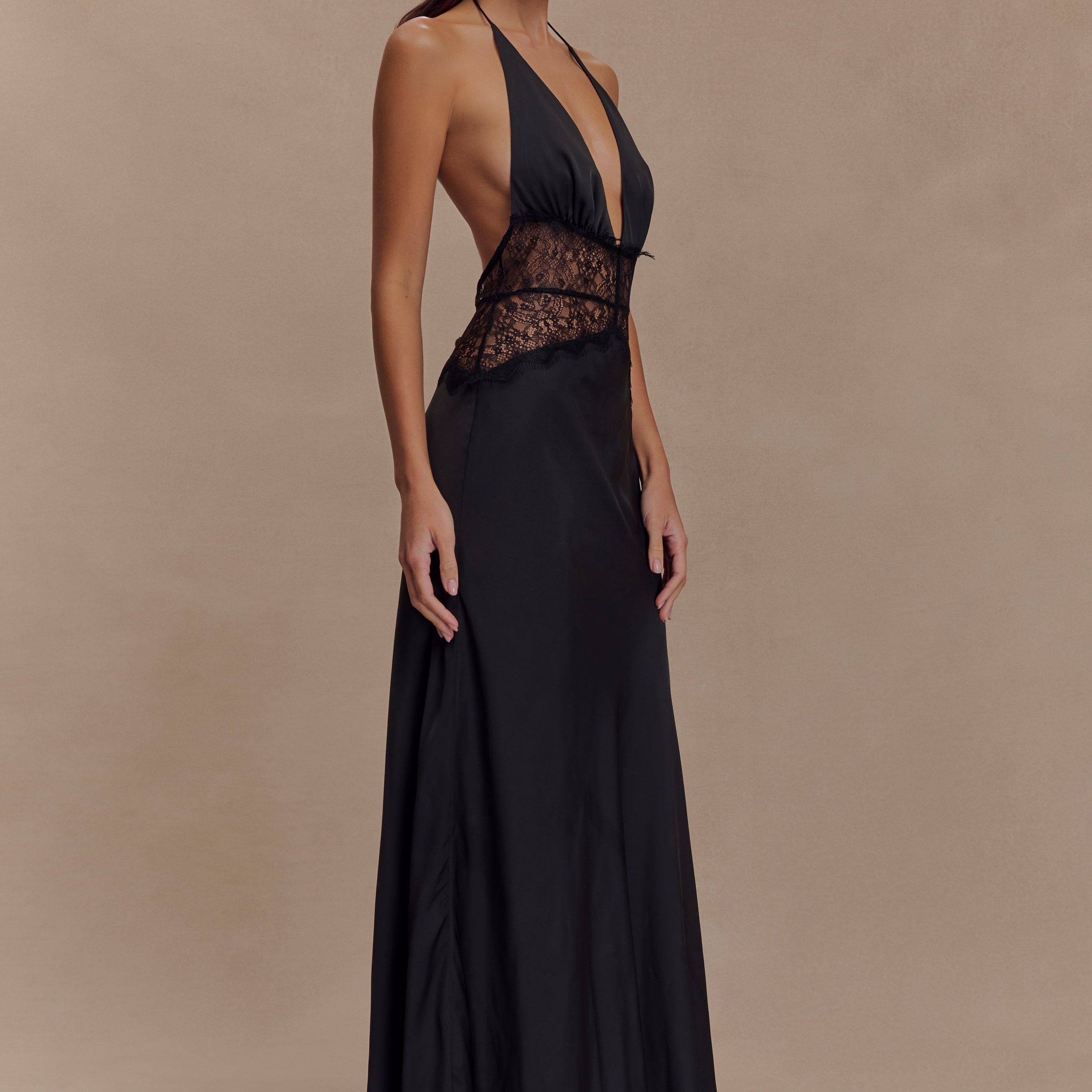 Velyne - Robe en dentelle et satin