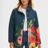 Félicité - Veste matelassée bleu foncé à grandes fleurs peintes